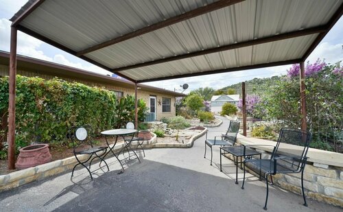 Americas Best Value Inn - Legends Inn, Buchen Sie Gasthaus Junction Texas Hill Country