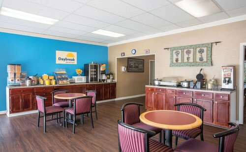 Days Inn by Wyndham Leesville, Забронировать Отель Лисвилл Луизиана