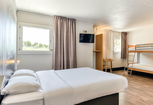 B&B HOTEL Narbonne 2, Réserver Chambre d'hôtes Hôtels à Narbonne avec petit-déjeuner, Petit-déjeuner