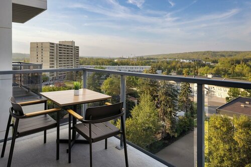 Pomeroy Hotel Fort McMurray, Prenota Hotel Hotel a Alberta con parcheggio, Parcheggio