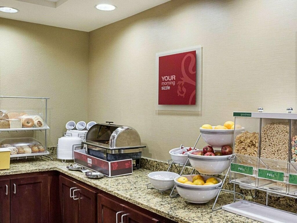 Comfort Suites