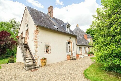 Chambres d'hôtes - La Verrerie d' Ivoy, Reserva ahora Hostal o pensión Hoteles en Morogues con aparcamiento, Aparcamiento
