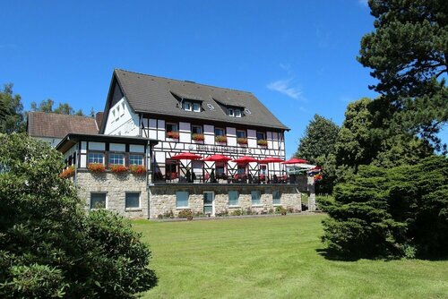 Boutique Hotel Restaurant Hollerather Hof, Забронировать Отель Хелленталь Айфель