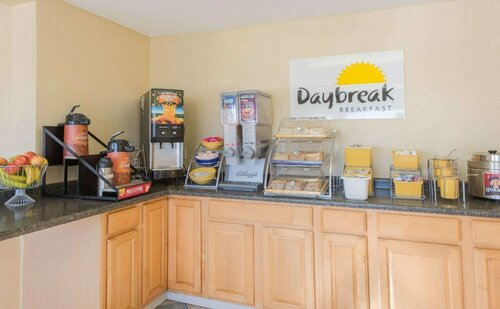 Days Inn Dayton, Varaa Mini-hotelli Dayton 