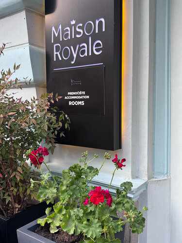 Maison Royale, Забронировать Отель Отели Белграда 3 звезды, рядом с Военный музей, 3*