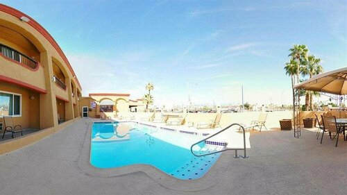 Hollies Hotel & Suites, Prenota Hotel Calexico California