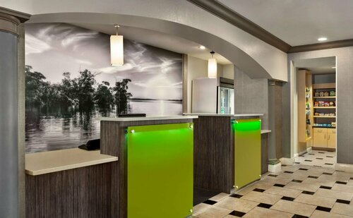 Comfort Inn & Suites Port Charlotte-Punta Gorda, Забронировать Отель Пунта Горда Southwest Florida
