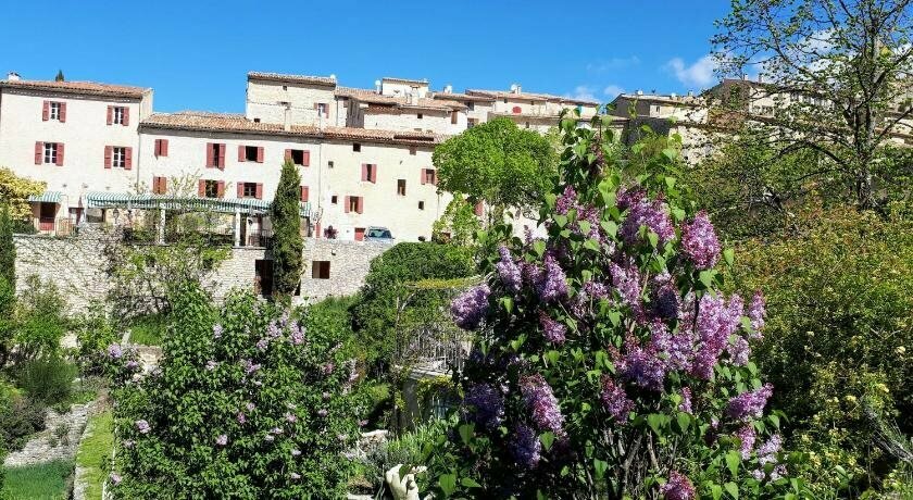 Vvf “Club Essentiel La Drôme Provençale - Montbrun-les-Bains”