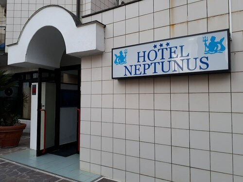 Hotel Neptunus, Забронировать Отель Неттуно Побережье Лацио