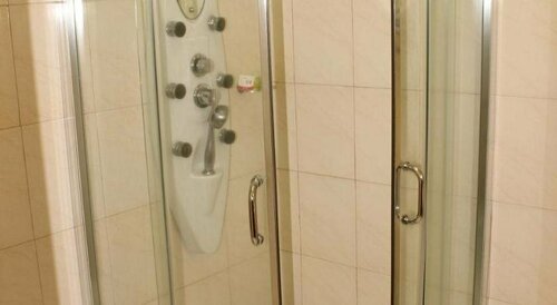 Hotel Residence Flamani, Varaa Hotelli Hotellit ja majoitukset kohteessa Lomé, Hotelli