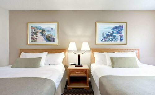 The Vic, Ascend Hotel Collection, Prenota Hotel Victoria 