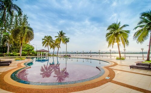 Fortune River View Hotel Nakhon Phanom, Varaa Hotelli Hotellit North-Eastern Thailand pysäköinnillä, Pysäköinti