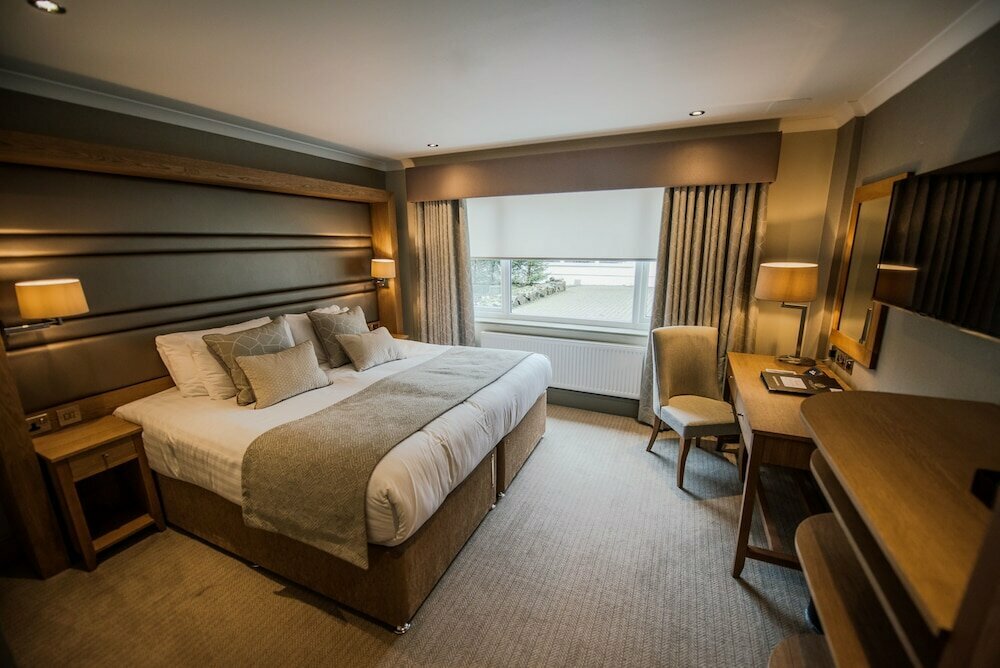 Bowfield Hotel & Country Club