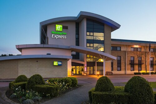 Holiday Inn Express Northampton M1, Prenota Hotel Northamptonshire County 