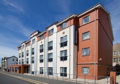 Travelodge Blackpool South Promenade, Забронировать Отель Отели Блэкпул с парковкой, рядом с Стадион футбольного клуба «Блэкпул», Парковка