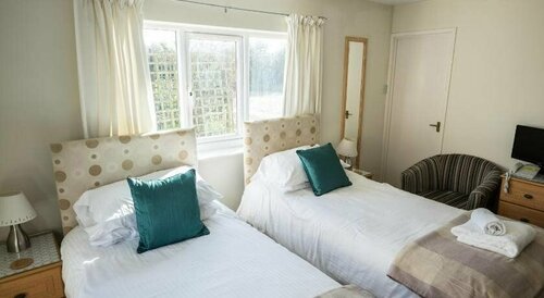 The Longcross Hotel Restaurant & Gardens, Забронировать Отель Порт-Айзек Корнуолл