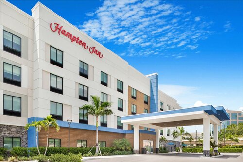 Hampton Inn Fort Myers Downtown, Забронировать Отель Форт-Майерс Fort Myers Area, рядом с Sidney &amp; Berne Davis Art Center