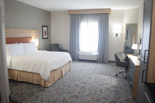 Candlewood Suites Houston I-10 East, Book Hotel Hoteller i Houston med parkering, Parkering