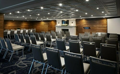 Four Points by Sheraton Anaheim, Забронировать Курортный отель Курортные отели Анахайм, Курортный отель