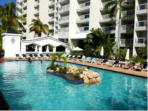 Sapphire Beach Club Resort, Book Resort Maho Saint Martin