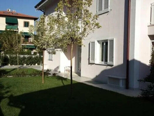Villa Amelia, Book Bed and Breakfast Marina di Pietrasanta Versilia