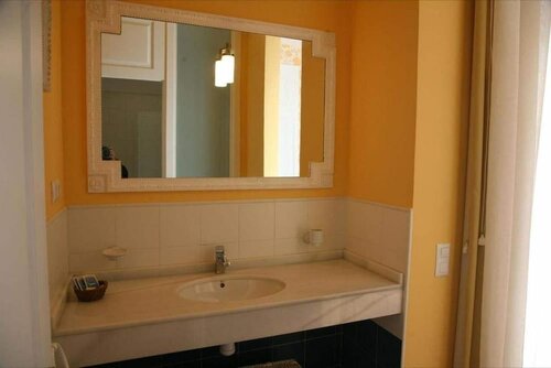 Hostal La Fuente, Varaa Hostelli Buera Somontano