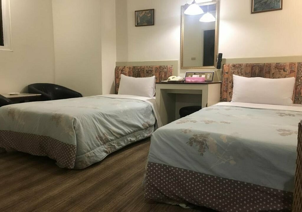 Good Hotel