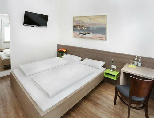 Hotel 37, Забронировать Отель Альтдорф Нижняя Бавария