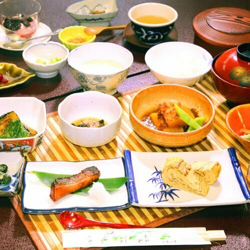 Goshiki Onsen No Yu Ryokan, Buchen Sie Hotel Shinano Nagano