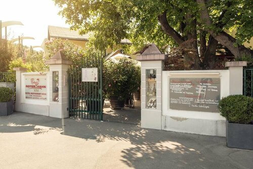 Hotel Restaurant Böck "Roter Hahn", Забронировать Отель Отели Нижней Австрии с парковкой, Парковка