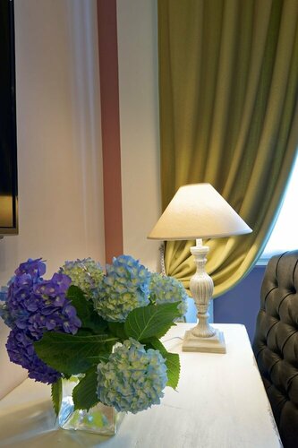 GREEN RIBBON, Buchen Sie Bed & Breakfast Sempione Mailand