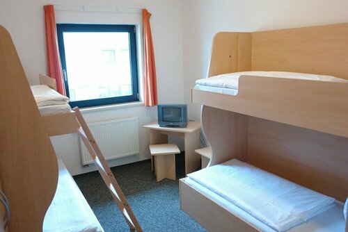 Euroville Jugend- und Sporthotel, Book Hotel Hotels in Garz with Parking, Parking