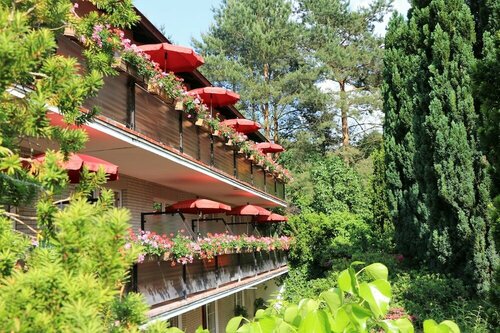 Hotel Pension Fortuna, Забронировать Отель Отели Бад-Бевензен с парковкой, рядом с Солнечные часы, Парковка