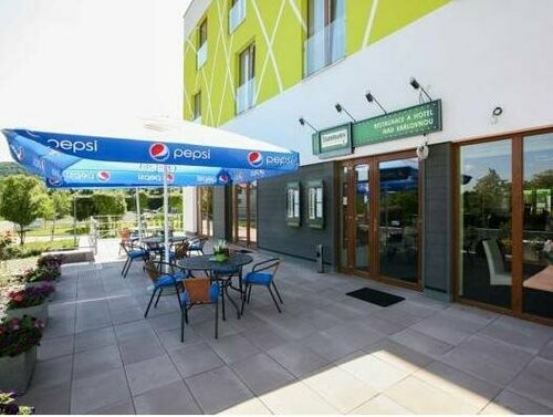 Nad Královnou Hotel & Restaurant, Reservar Hotel Hotéis em Praga com pequeno-almoço, Café da manhã