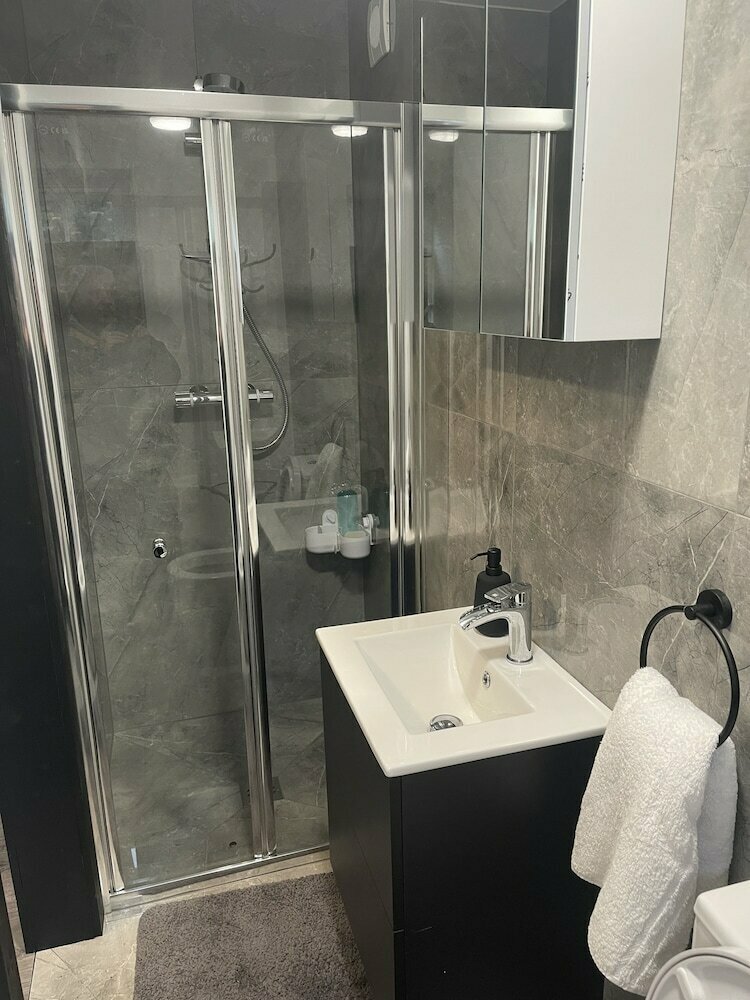 Da Vinci Guest House Gatwick