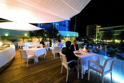 Hotel Premier & Suites - Premier Resort, Забронировать Курортный отель Отели Червия 5 звезд, 5*