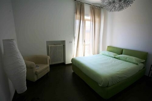 Bamboo B&B, Забронировать Отель Отели Рима с парковкой, рядом с Вилла Фарнезина, Парковка