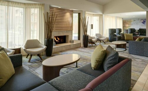Courtyard Indianapolis Airport, Book Hotel Hoteller i Indianapolis med pool, Swimmingpool