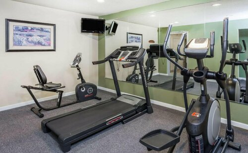 Baymont by Wyndham Peoria, Réserver Hôtel Spring Bay Illinois