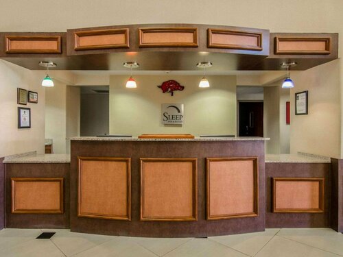 Sleep Inn & Suites Springdale West, Забронировать Отель Отели Northwest Arkansas с парковкой, Парковка