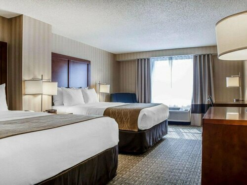 Comfort Inn & Suites Sturbridge - Brimfield, Rezervovat Hotel Sturbridge 