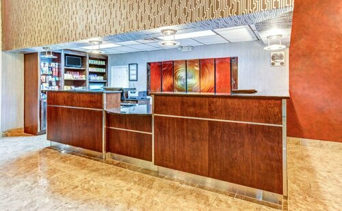 Ramada by Wyndham Murfreesboro, Забронировать Отель Мурфрисборо Теннесси