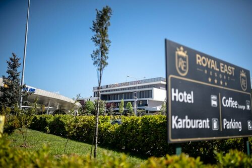 Royal East Resort, Забронировать Курортный отель Курортные отели Тираны, Курортный отель