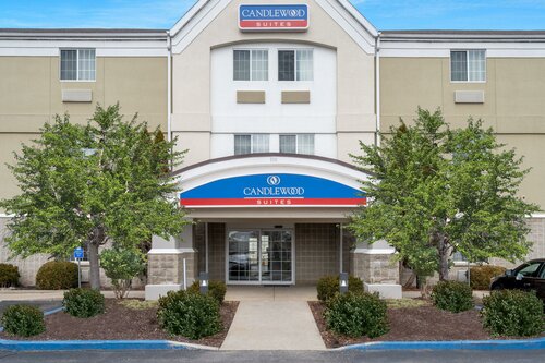 Candlewood Suites Elkhart by IHG, Забронировать Отель Элкхарт Индиана