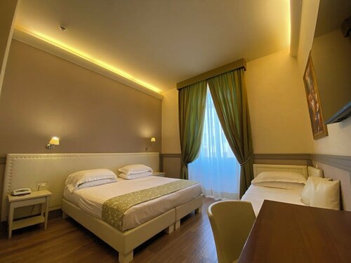 Dnb House Hotel, Забронировать Отель Рим Лацио