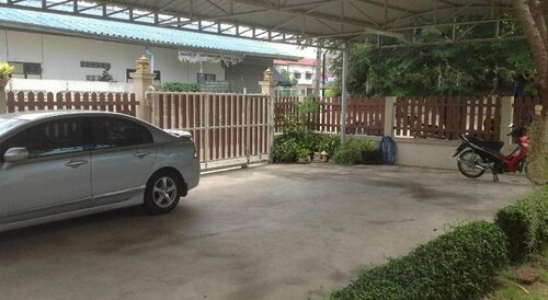 2N Guesthouse, Reservar Casa de hóspedes Hotéis baratos em Petchaburi