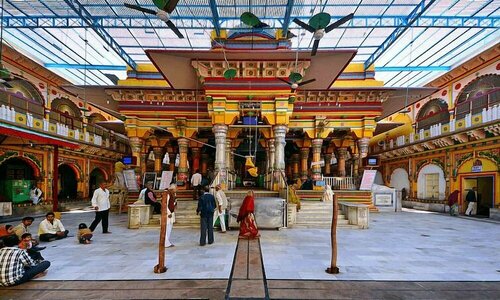 Regal Hotel and restaurant, Забронировать Отель Матхура штат Уттар-Прадеш