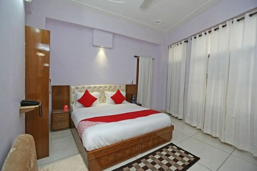 OYO Townhouse 099 Sector 38, Забронировать Отель Отели штата Харьяны с парковкой, Парковка