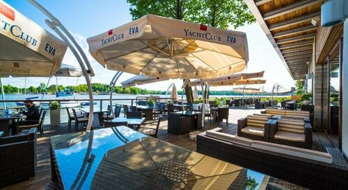 YachtClub Tiffi