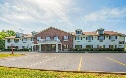 Econo Lodge Inn & Suites, Buchen Sie Hotel Ripley Mississippi